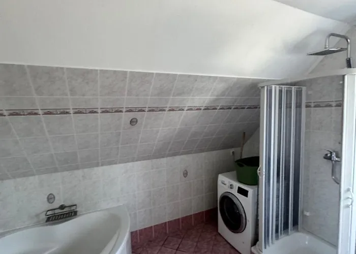 公寓 Iglesia 科尼斯乌特豪森